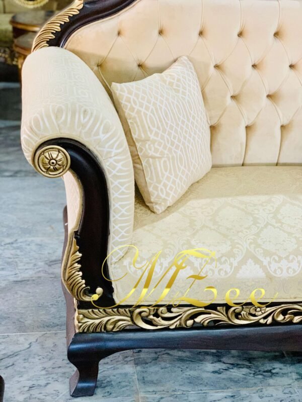 Chinioti Classic Style Sofa Design