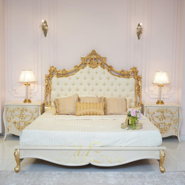 Luxury king size bed design in Pakistan Classic double bed set Chinioti furniture shop Mzee Furniture